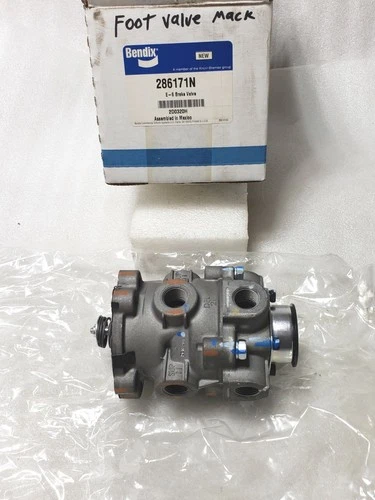 OEM Bendix 286171N E-6 Series 3/8-18" NPT Foot Brake Valve  N£W