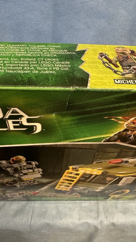 Lego TEENAGE MUTANT NINJA TURTLES 79115 ~ TURTLE VAN TAKEDOWN ~ Sealed Retired - Image 3 of 4