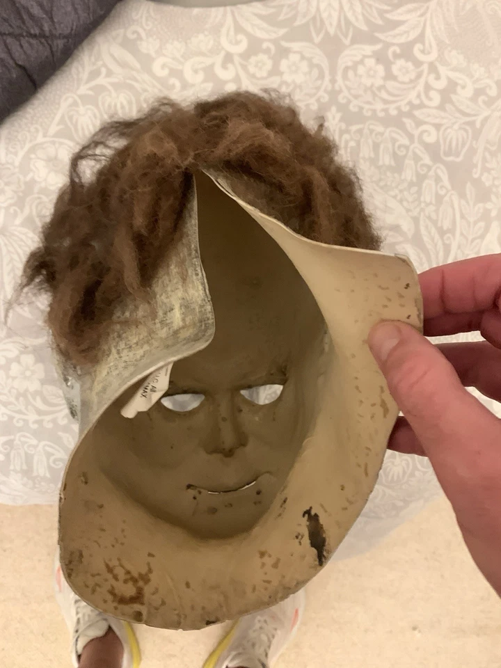 MICHAEL MYERS 2018 Mask (Overhauled) & FULL OUTFIT , Overalls, Tee & Knife inc. - Image 4 of 4