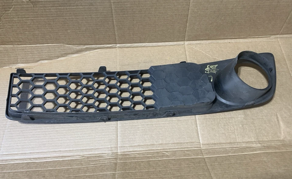 08 09 PARAGOLPES DELANTERO IZQUIERDO LADO CONDUCTOR PONTIAC G8 CUBIERTA ANTINIEBLA REJILLA 92201769 Foto 2 de 4