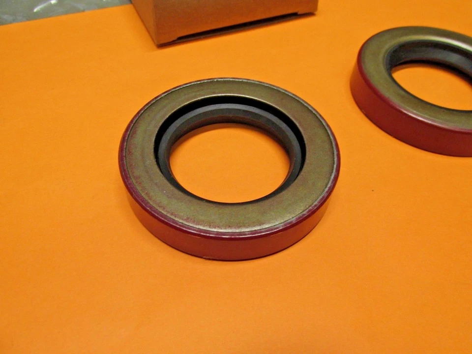 1941 1942 1946 1947 1948 CADILLAC 61 62 75 SERIES REAR WHEEL SEALS SET OF 2 NEW - Image 4 of 4