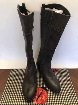 Vera Wang Smoke colored Boots