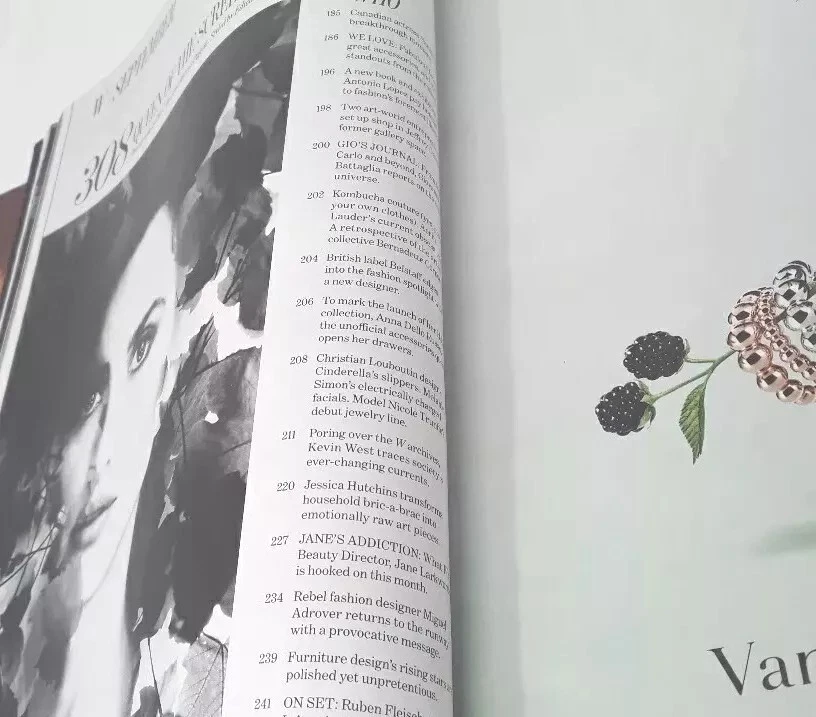 W Magazine December 2012 Penelope Cruz Big Fashion Issue Large Format Foto 2 de 4