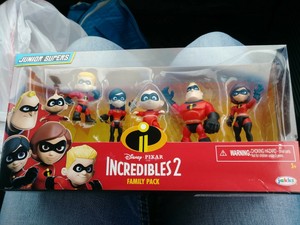 incredibles 2 family figure pack
