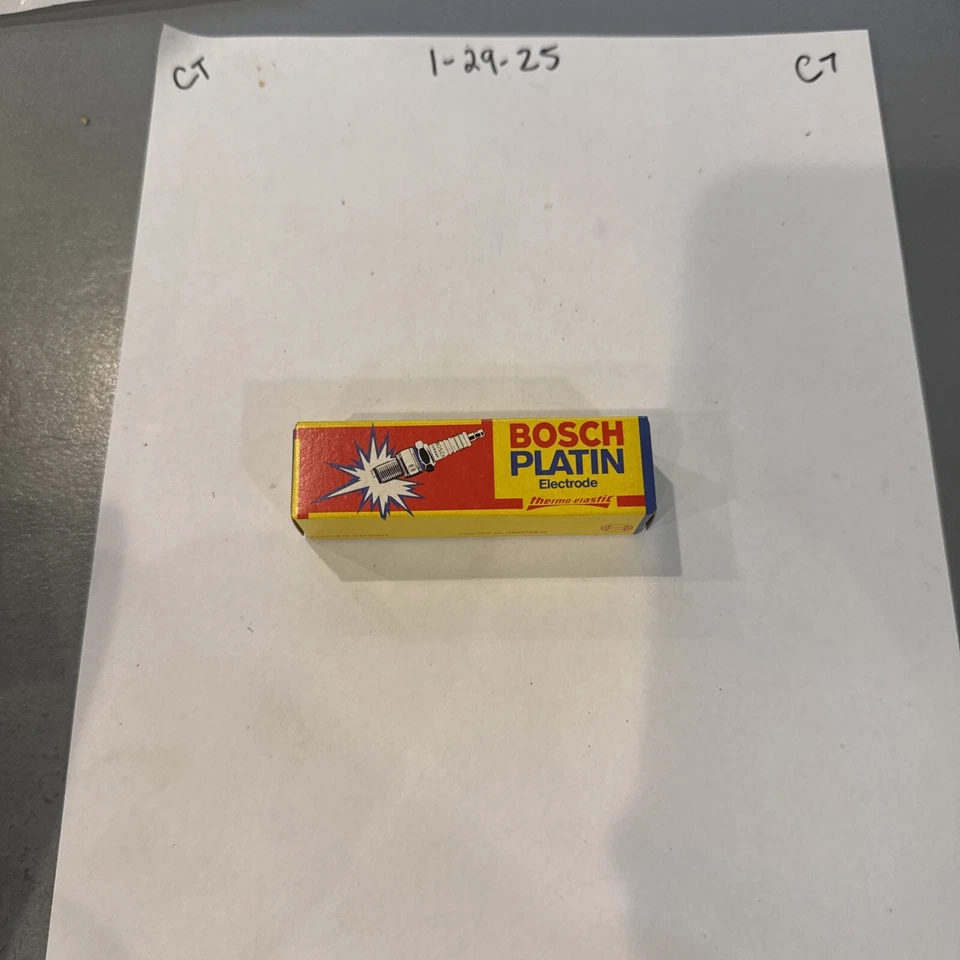 Bujía Porsche 911 1974-77 OEM Bosch Platinum (1) W5DPO NOS en caja Foto 2 de 2