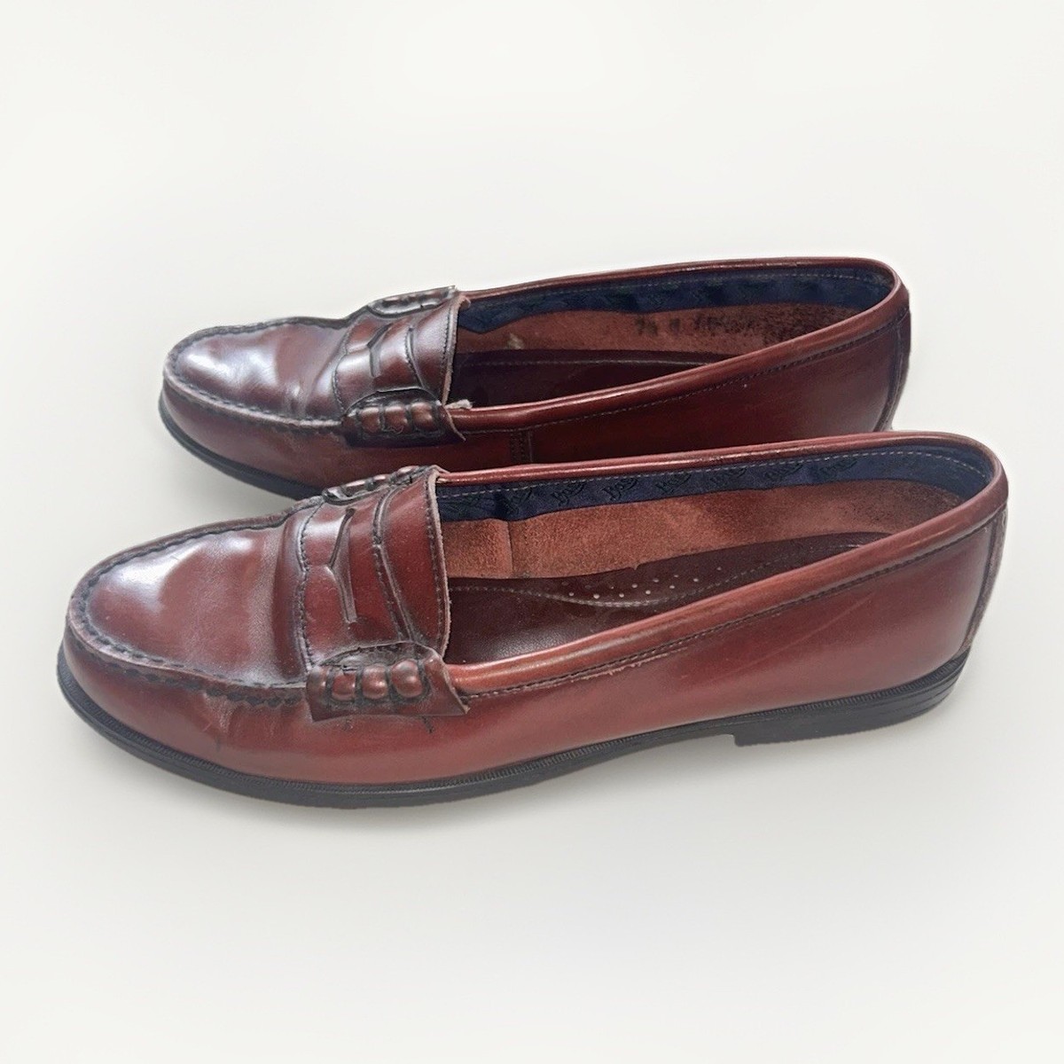Bass Womens Penny Loafers Burgundy Leather Slip On Shoes  display picture 3