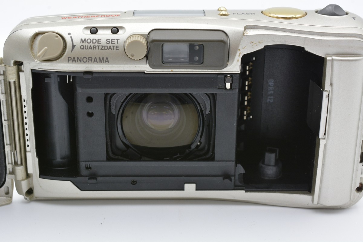 OLYMPUS μ [mju:] ZOOM 105 DELUXE Film Camera from Japan