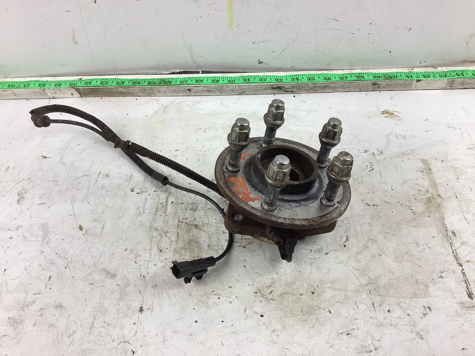 2008 - 2012 Jeep Liberty Front Right Passenger Side Wheel Bearing Hub OEM - Image 3 of 4