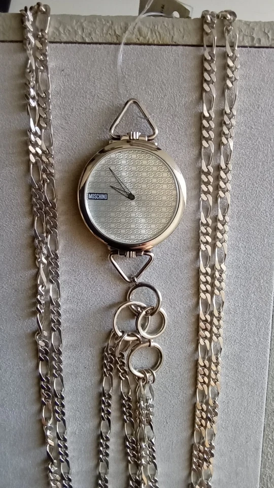Orologio Da Taschino Nuovissimo Argento MOSCHINO con Catena Lunghissima Foto 2 de 4
