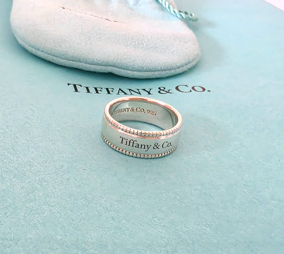 Tiffany & Co. Script Note Tiffany & Co LOGO Silver Ring Band Q UK, 8US ...