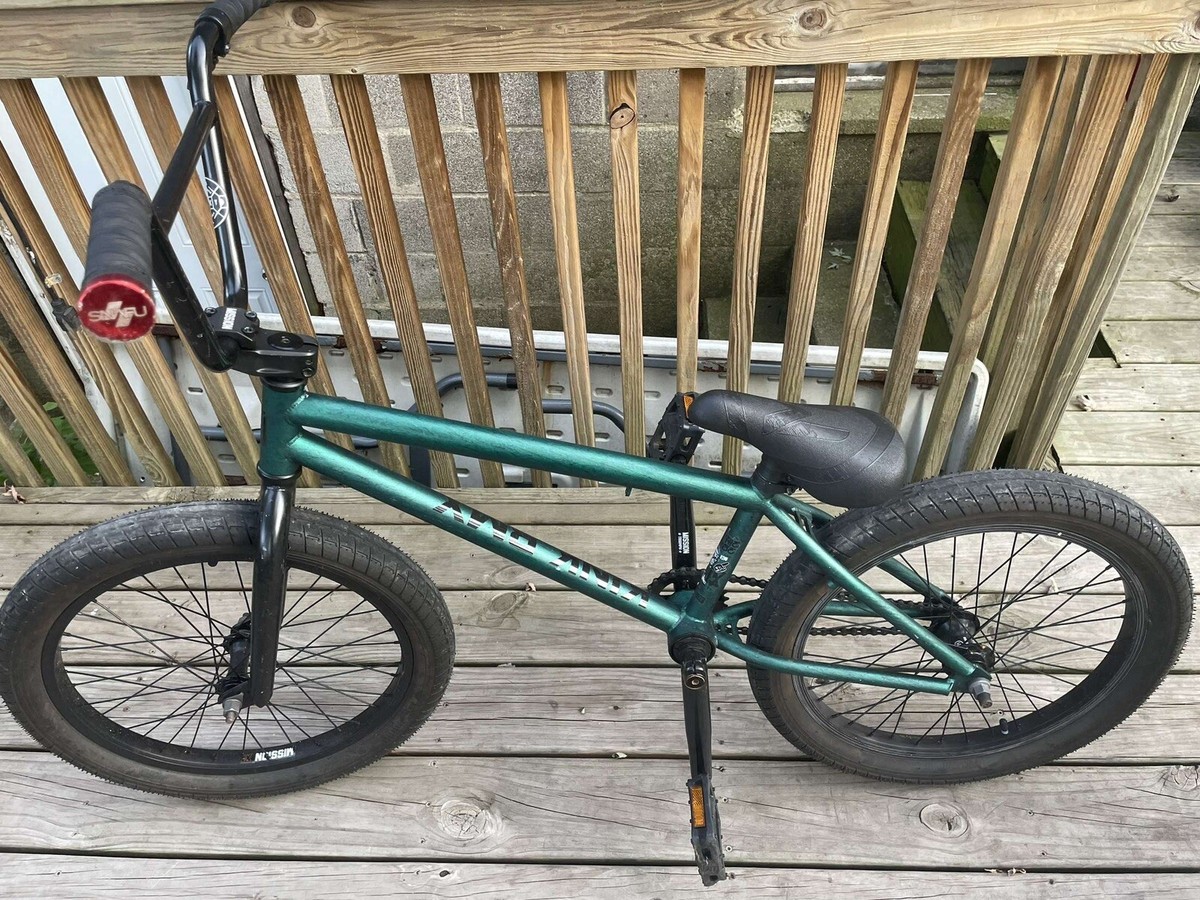 Kink 2022 Launch Complete BMX Bike - Gloss Galaxy Greens | eBay Kink 2022 Launch Complete BMX Bike - Gloss Galaxy Greens | eBay
