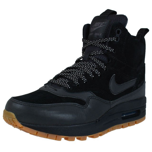 nike sneaker boots womens