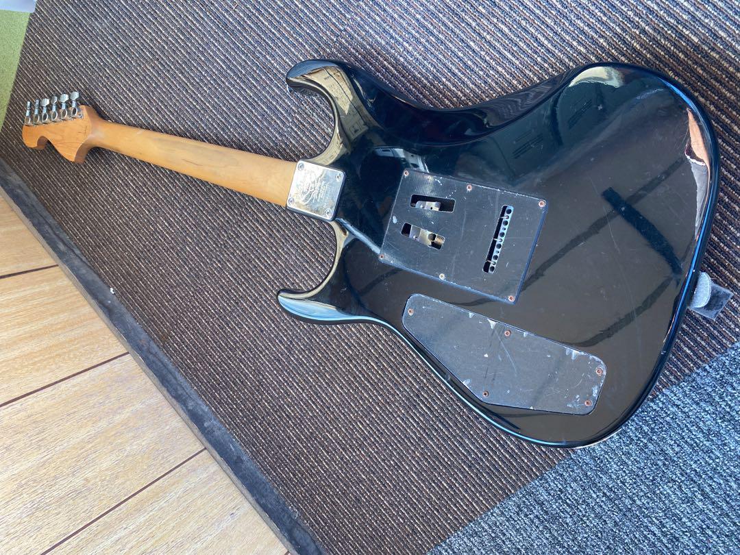 Electric Guitar Washburn X-series Black Hand Crafted Since Electric Guitar Washburn X-series Black Hand Crafted Since