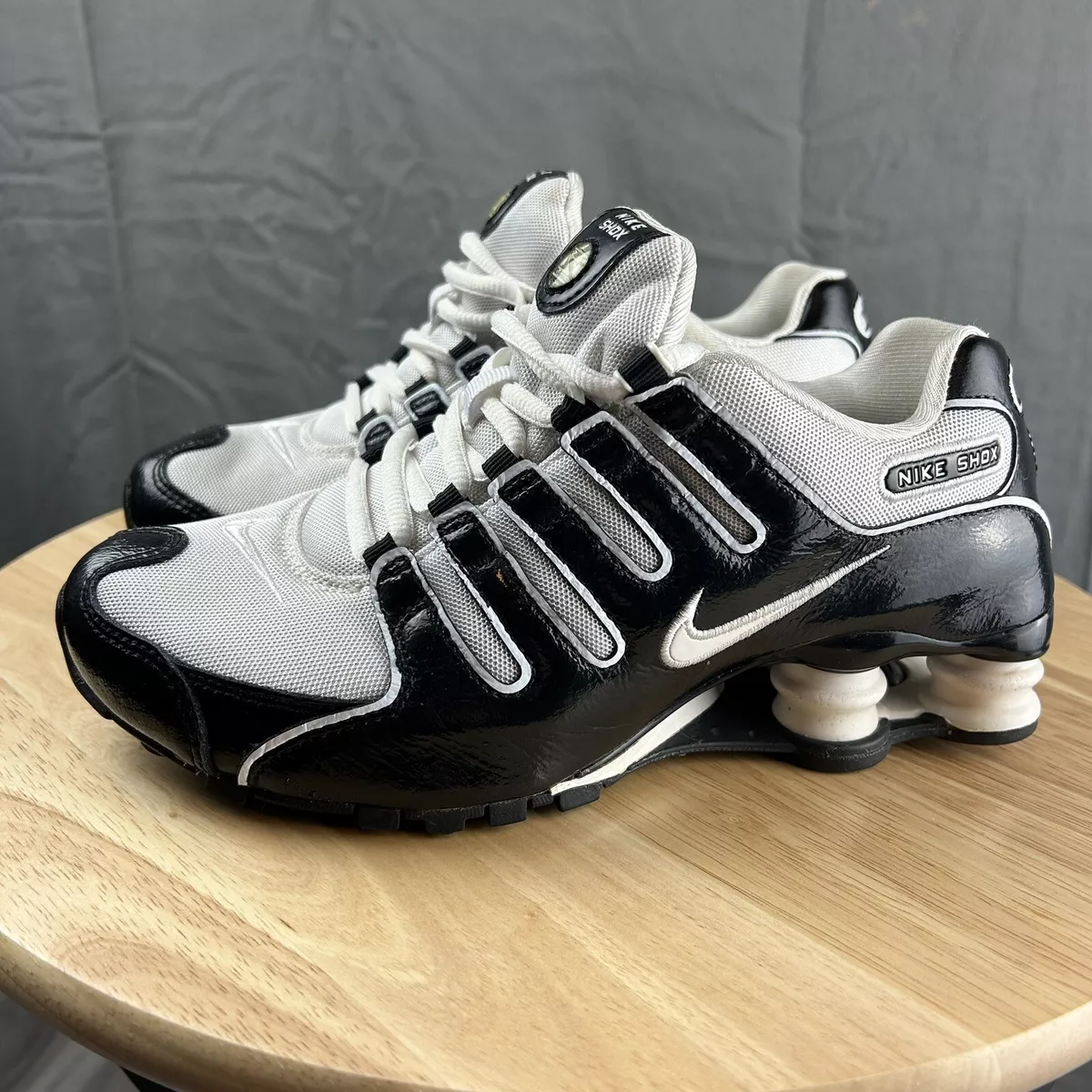 Nike shox shop nz white black