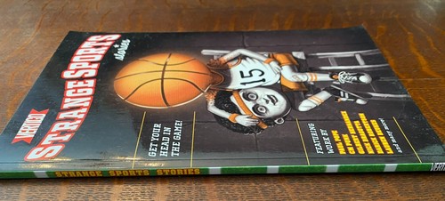 Strange Sports Stories graphic novel commercio tascabile Vertigo Comics -- NUOVO - Foto 3 di 11