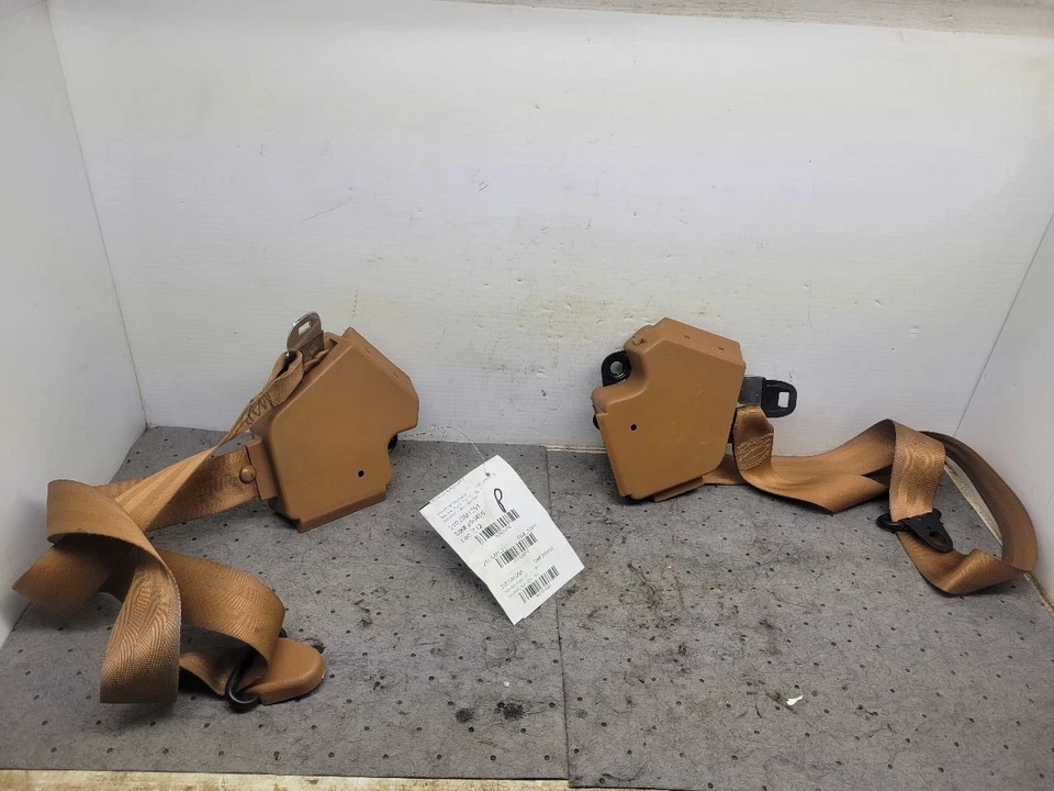 Juego de cinturón de seguridad delantero bronceado Corvette 1984-1996 1694338 Foto 4 de 4