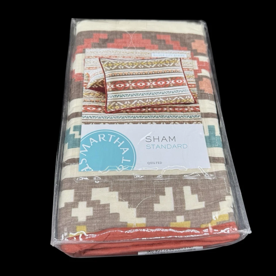 Almohada acolchada estándar Martha Stewart Collection Silver City Stripe Foto 3 de 4