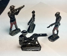 4 Cast Lead Flat WWI Soldiers