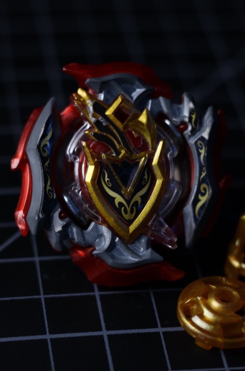 Z Achilles 11 Xtend w/ Xtend + Chip B-105 Beyblade Burst ChoZ