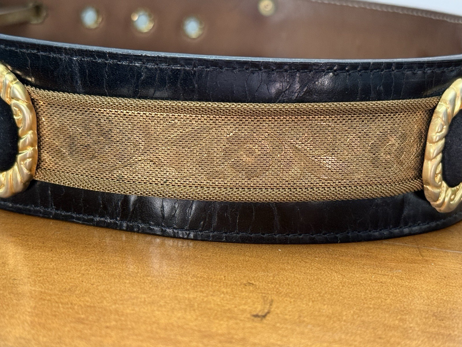 VTG Streets Ahead Gold Metal Mesh Chainmail Black Leather Belt Santa Monica CA