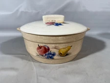 Vtg Knowles Utility Ware Casserole Dish/Bowl With Lid Fruit Design Made USA 39/3