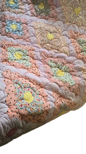 Vintage Handarbeit Großmutters Blumengarten Rautenform Pastell Quilt 90x78 - Bild 9 von 12