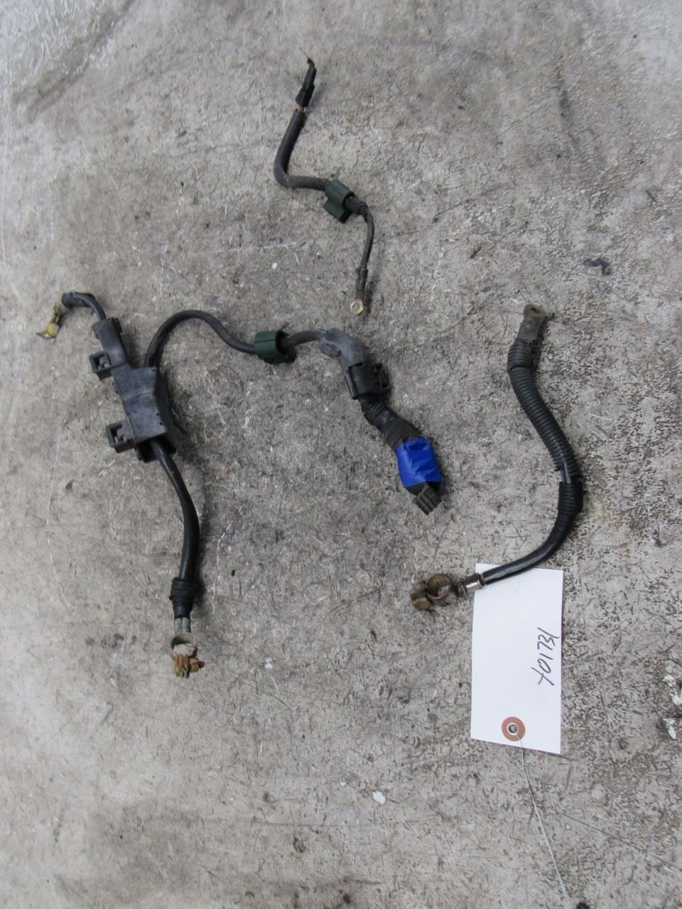 2013 Honda Crosstour 3.5L battery cable positive negative ground terminal wiring