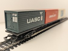 Hornby R6172 OO Bogie Container Wagon UASC Uniglory ACT