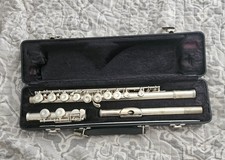 Armstrong 102 Flute With Armstrong Case and cleaning rod, USA, Good Condition