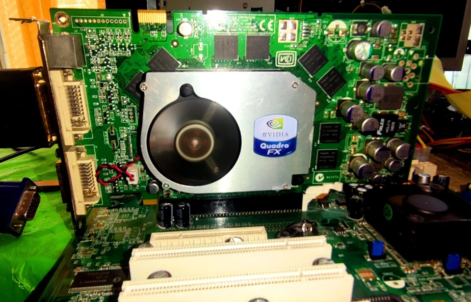 NVidia Quadro FX 1400 128 MB (350/600) SLI PCI-Ex Professional - Image 2 of 4