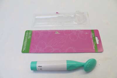 Silicone Facial Massager - Pour Le Visage - Fourstar - Electric Travel Friendly