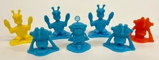 7 SCREAMING YELLOW ZONKERS PLASTIC SPACE CREATURES ALIENS (1983)