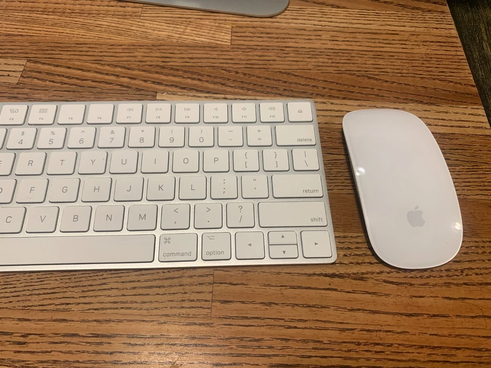 SUPER CLEAN MID-2015 27 inch Retina iMac i5 16GB with original packaging - Image 4 of 4