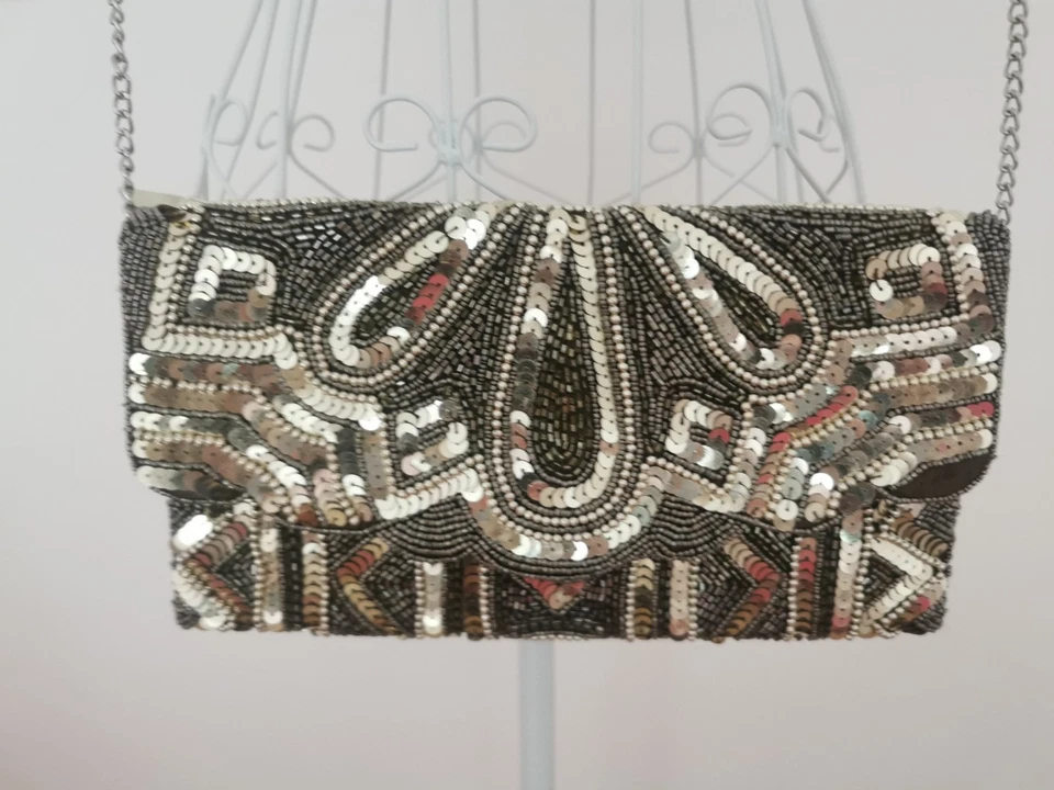 Sequin/Beaded Gold shoulder bag With Scalloped Edge.  - Image 3 of 4