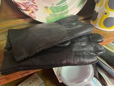 Vintage Debenhams Ladies Black Leather Gloves Size 9