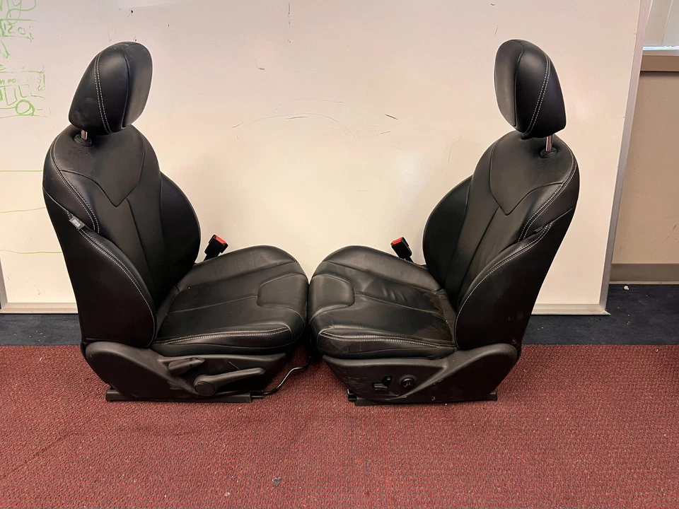 ASIENTOS DELANTEROS DE CUERO DODGE DART CONDUCTOR PASAJERO NEGRO Foto 4 de 4