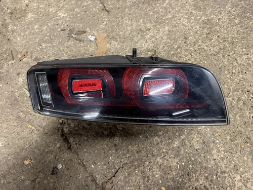 Genuine Audi R8 MK2 AUDI R8 REAR LIGHT 420945095h Left 2007-14