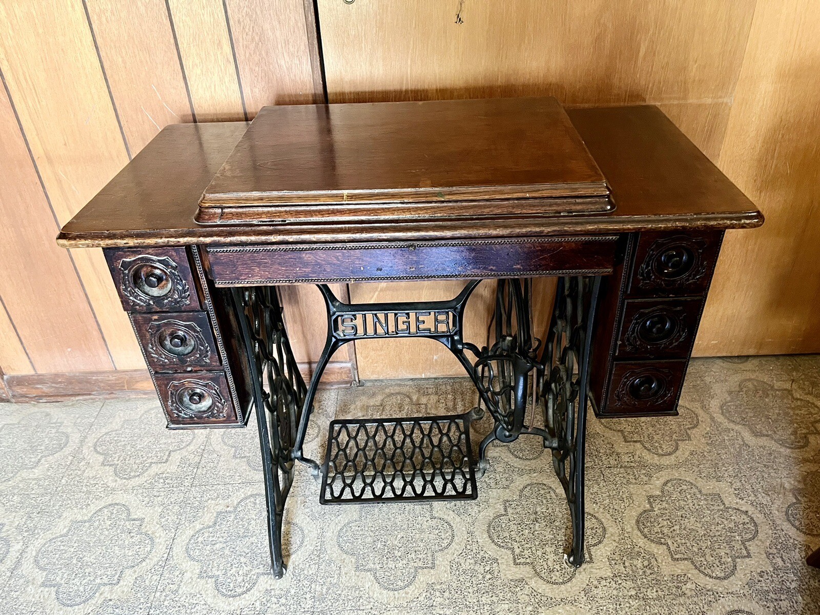 1913 Singer Treadle Sewing Machine with Table 6 Drawer Model 66 Red Eye