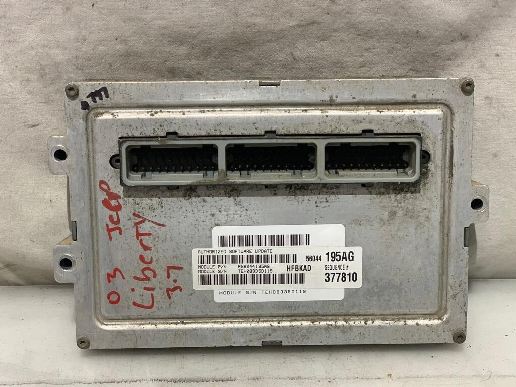 liberty　0430 03 jeep liberty 3.7L ECU ECM Engine Control Module