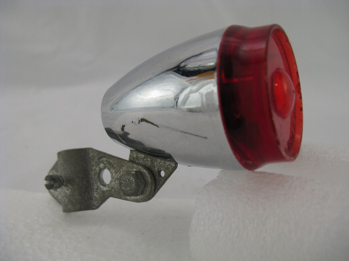 Phare Arrière Vélo Ancien Soubitez, Mini Feu Pour Ville Ou Route, Fabrication Française