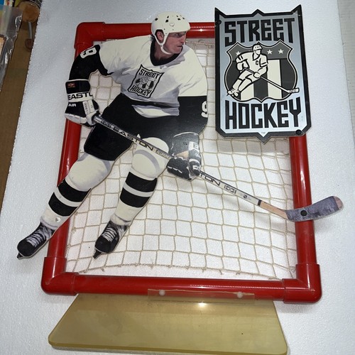 WAYNE GRETZKY LA GEAR STREET HOCKEY SHOES ADVERTISEMENT LOS ANGELS