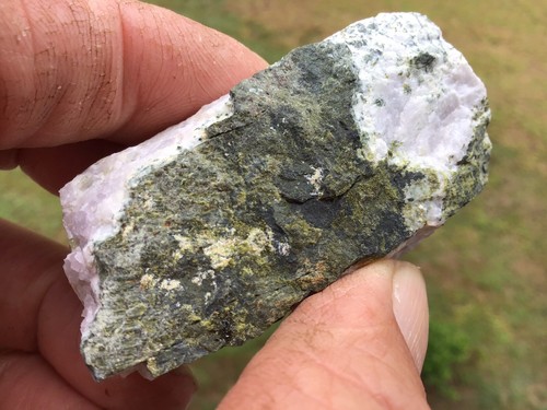 Apple Green Prehnite On Quartz with Babingtonite - Picture 12 of 12