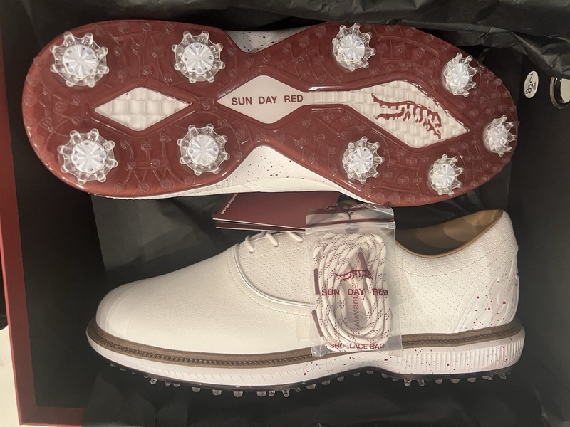 New In Box Tiger Woods Sun Day Red Pioneer Cypress LE Golf Shoes Size 13 / Med 