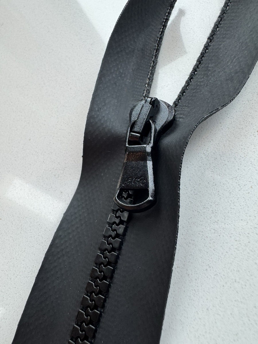 Brand New, Authentic LAMPO molded 1-way Open, T5 matte Black