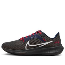 NEW Nike Zoom Pegasus 40 New England Patriots DZ5987-001 Mens Sz 8.5 Womens 10