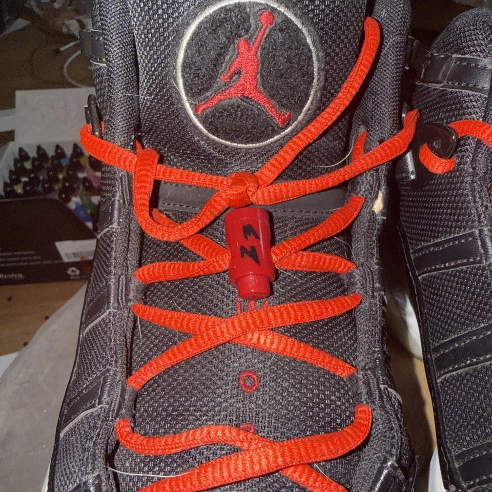 Jordan 6 anillos seis campeonatos raro personalizado negro azabache con cuerda original roja Foto 2 de 4