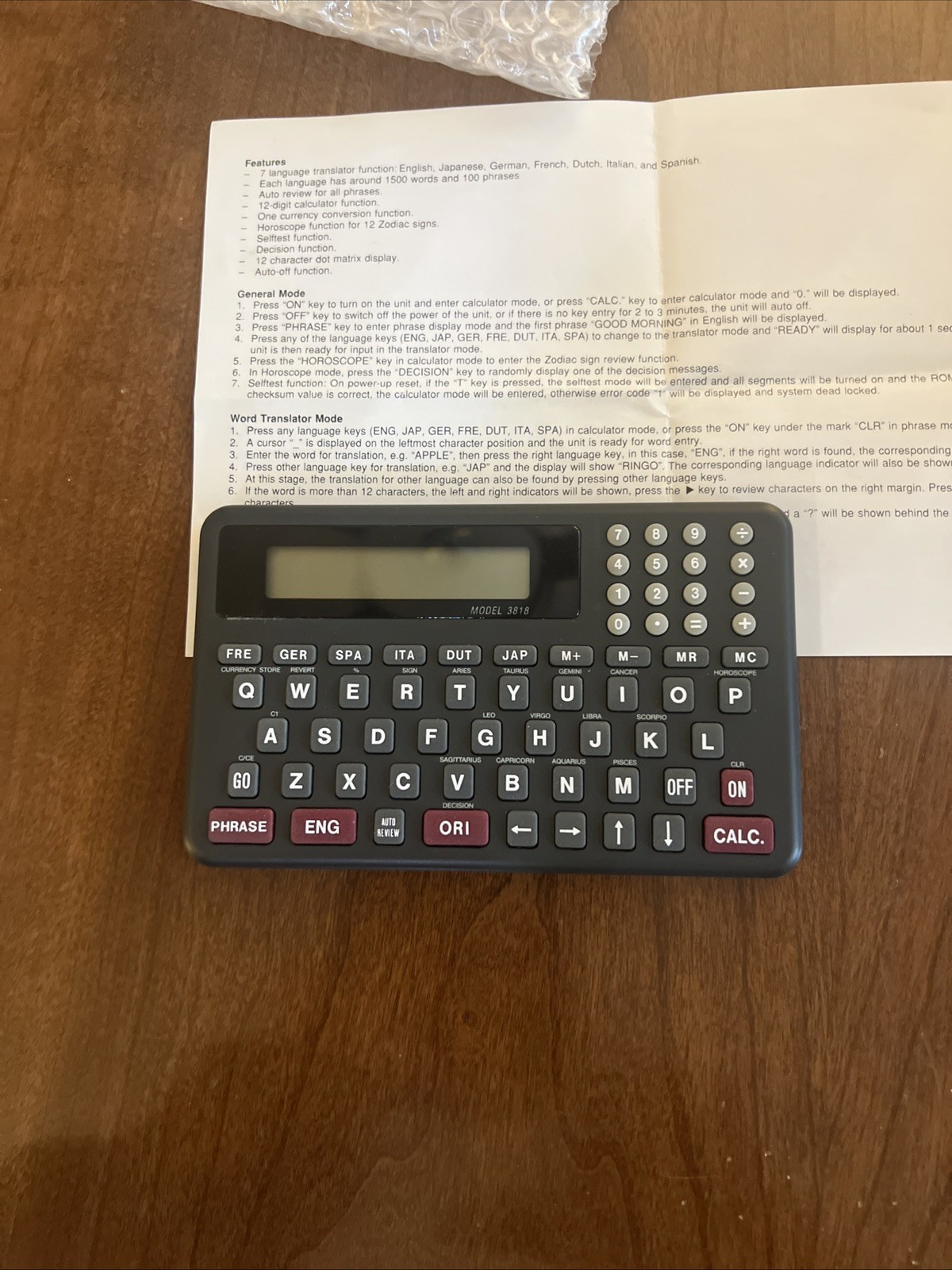 Calculator And English Language Translator  7 Languages Model 3818 w/Instruction-image