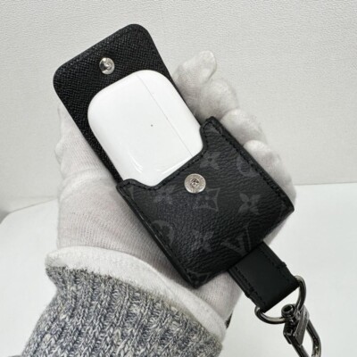 Louis Vuitton Monogram Eclipse Earphones Airpods Case Larnyard