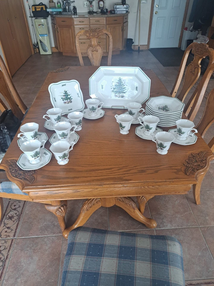 Árbol de Navidad Nikko y regalo de colección 30 piezas vajilla agrupación Foto 2 de 4