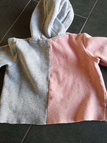 Sweatshirt mit Kapuze, bauchfrei, Mickey Mouse, Gr. 128, Shirt, Pullover - Bild 4 von 6